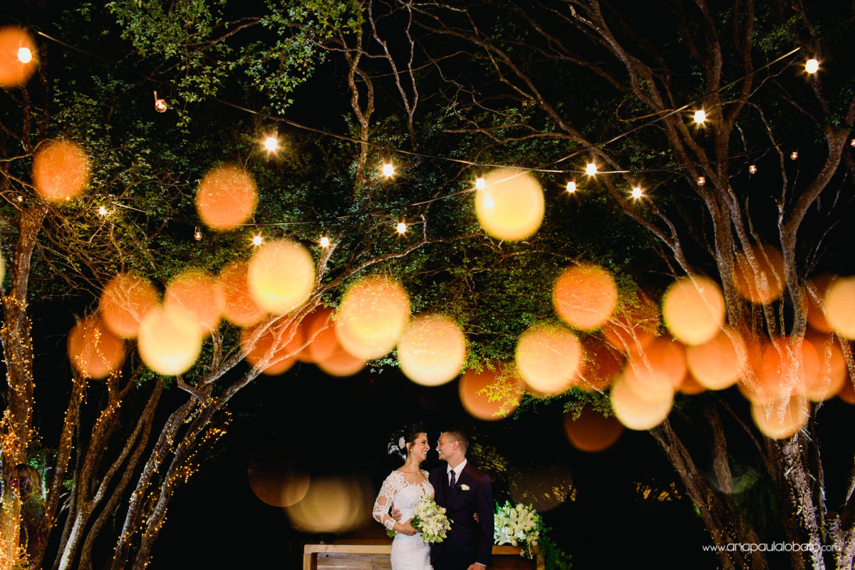 altar casamento luzinhas