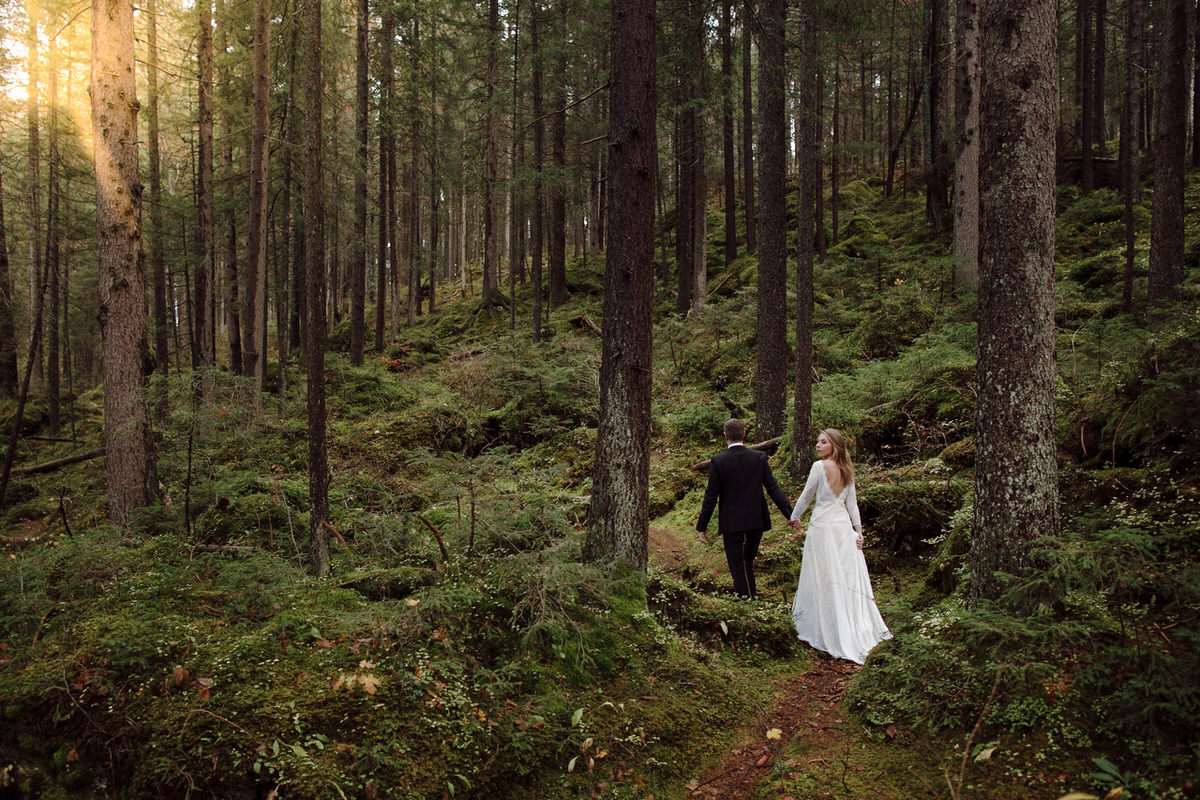 getting married forest